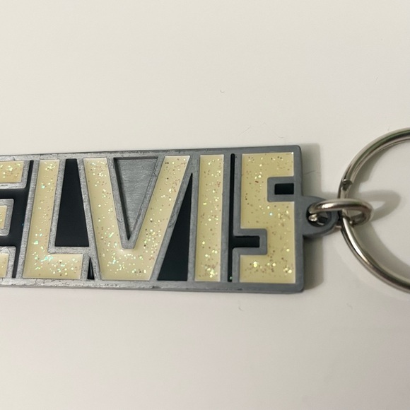 Elvis Presley Logo Keyring - Picture 4 of 11